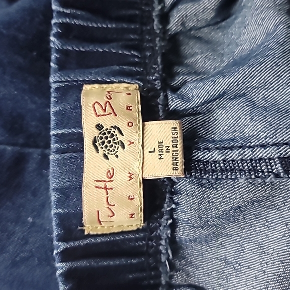 Size large capri from Turtle Bay - Picture 4 of 4